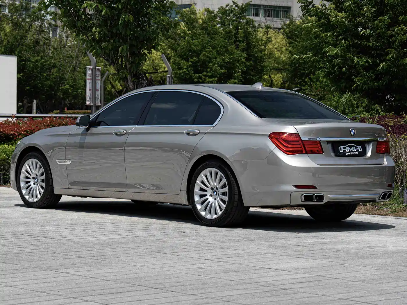 BMW 7 Series 2010 760Li фото 11