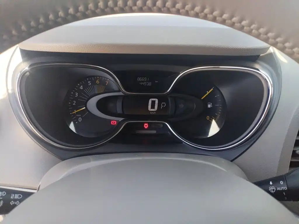 Photo 8 - Renault Captur