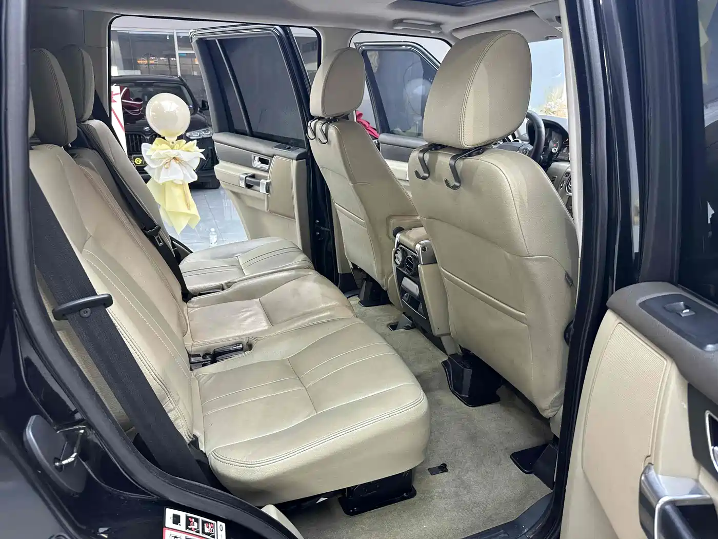 Land Rover Discovery 2015 3.0 SDV6 HSE Diesel фото 19