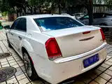 Photo 7 - Chrysler 300C (Import)