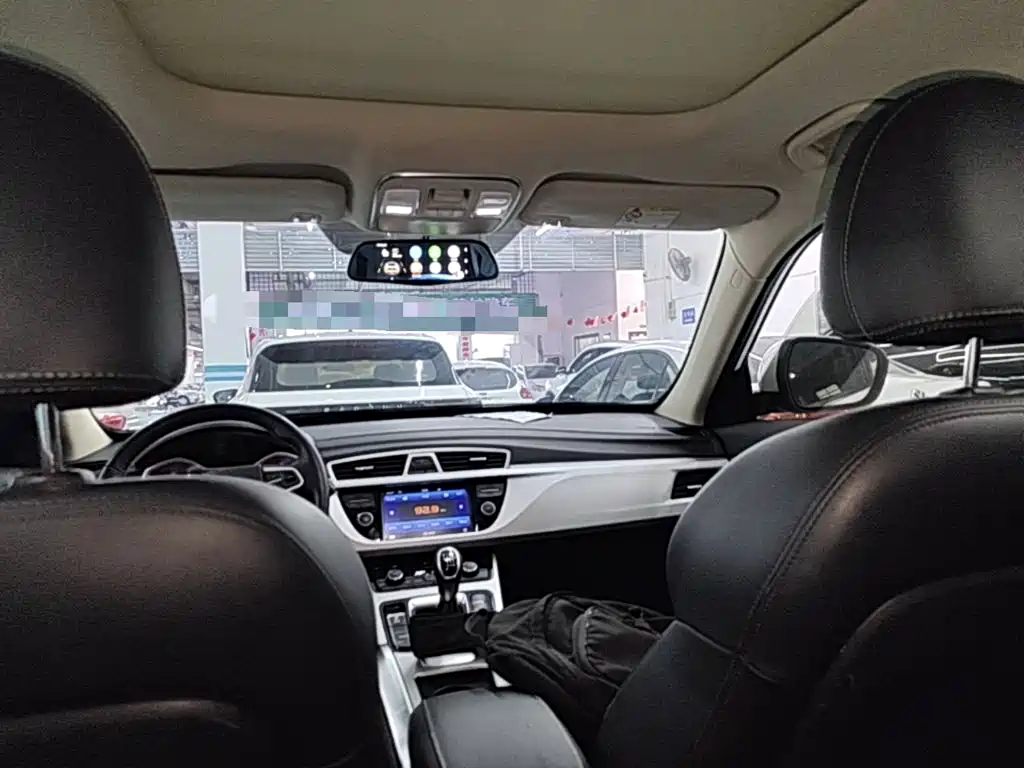Geely Boyue 2016 2016 2.0L Manual Smart·Style Edition