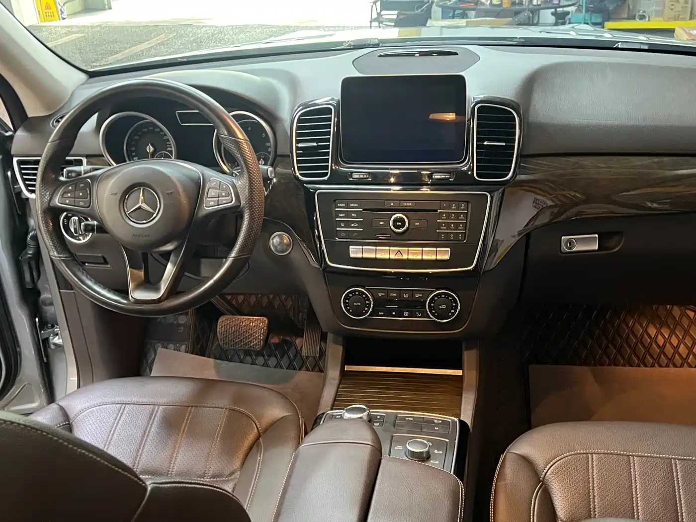 Mercedes-Benz GLE 2016 GLE 350 d 4MATIC фото 9