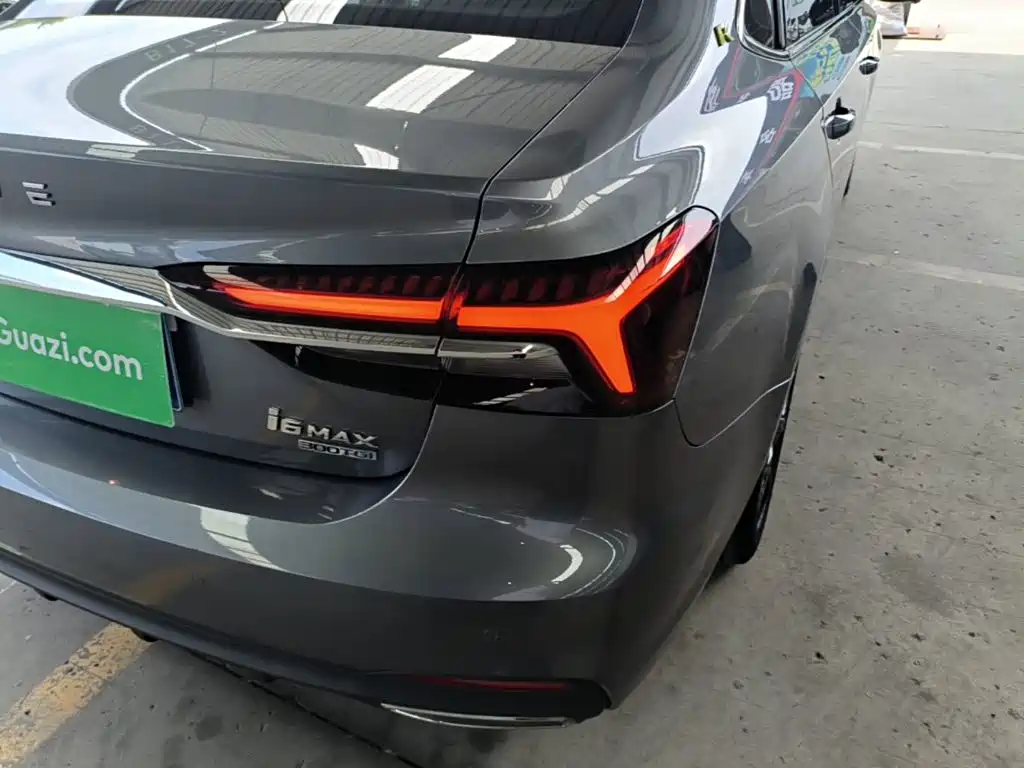 Roewe i6 MAX 2021 2020 Model 300TGI Automatic Cool & Smart Edition