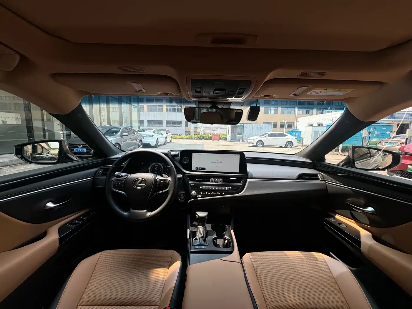 Lexus ES 2022 200 Excellence Edition фото 7