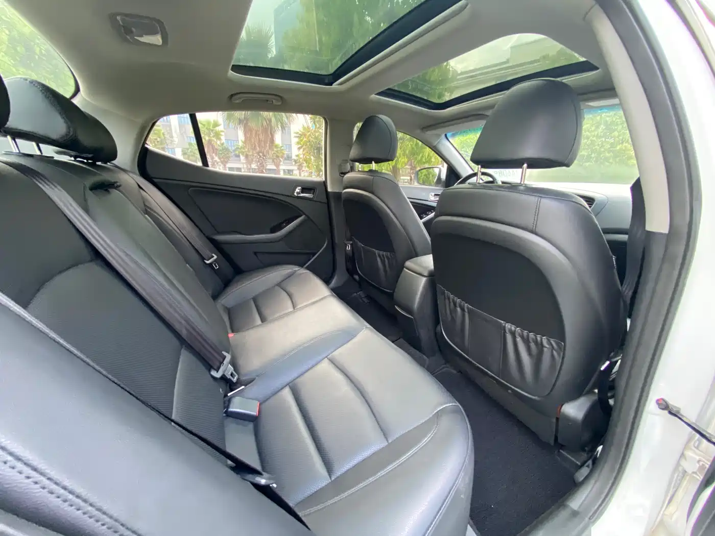 Kia K5 2015 2.0L Automatic LUX фото 13