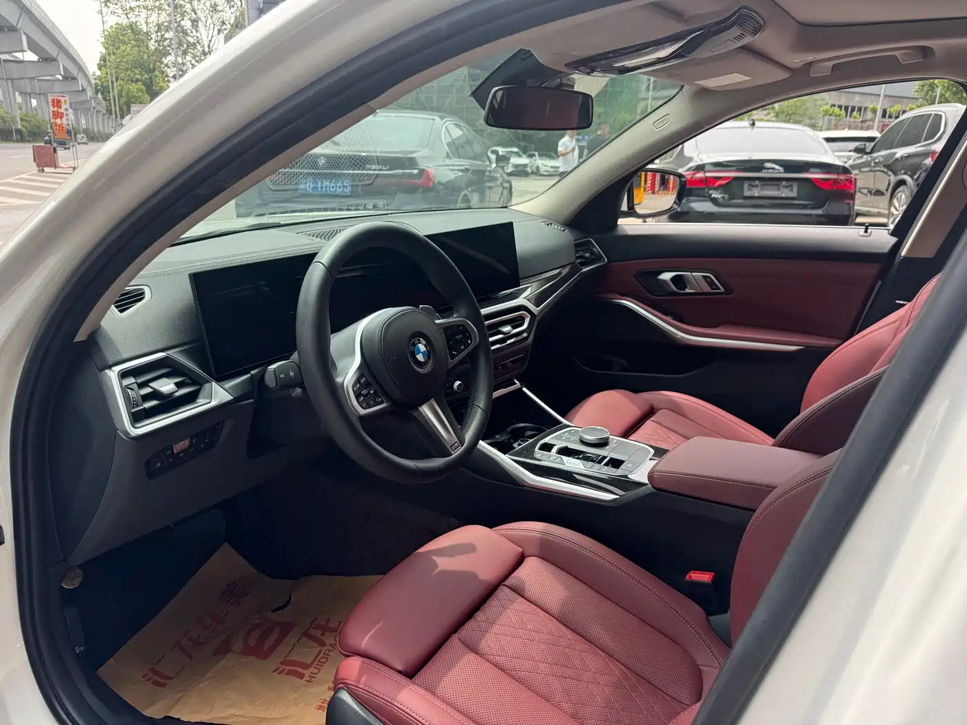 BMW 3 Series 2023 325Li M Sport Package фото 7