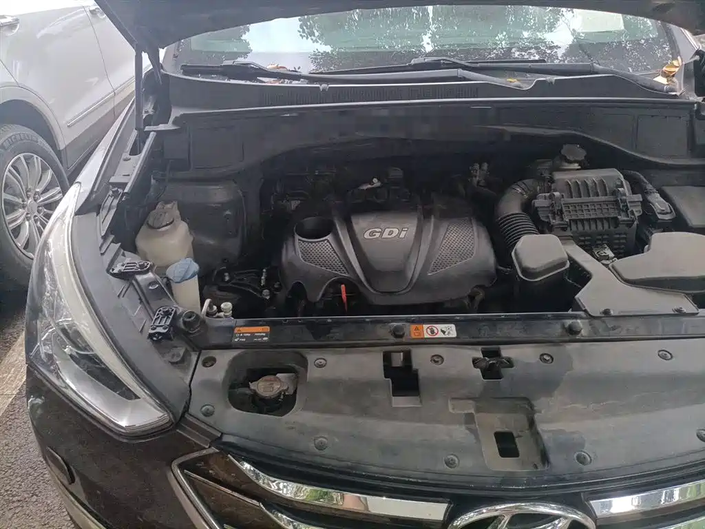 Hyundai Santa Fe 2013 Facelift 2.0T Automatic 4WD Premium фото 23
