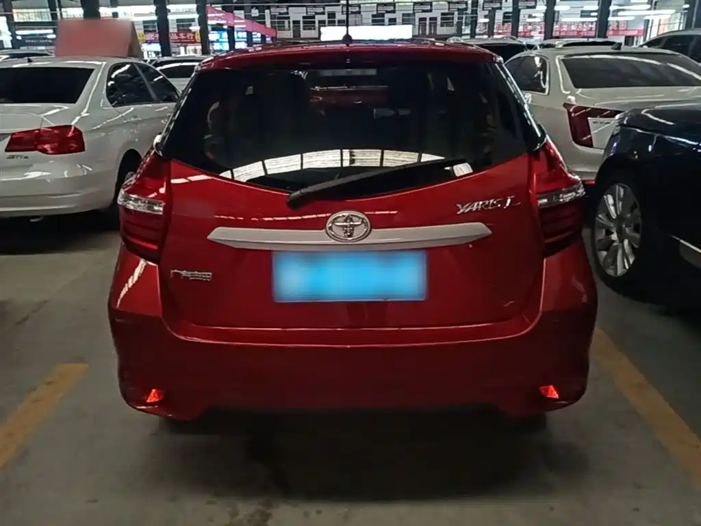Toyota YARiS L Zhi Xuan 2016 Facelift 1.5G CVT Sunroof Edition фото 6