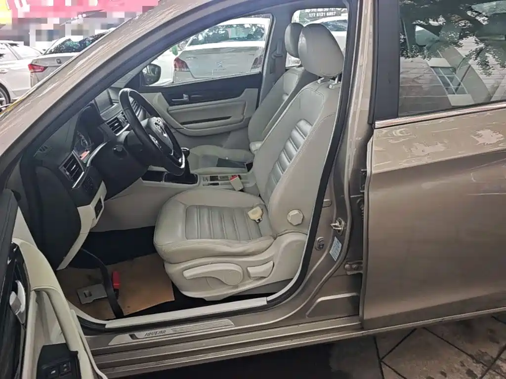 Dongfeng Fengxing Jingyi S50 2017 2017 2.0L Manual Premium