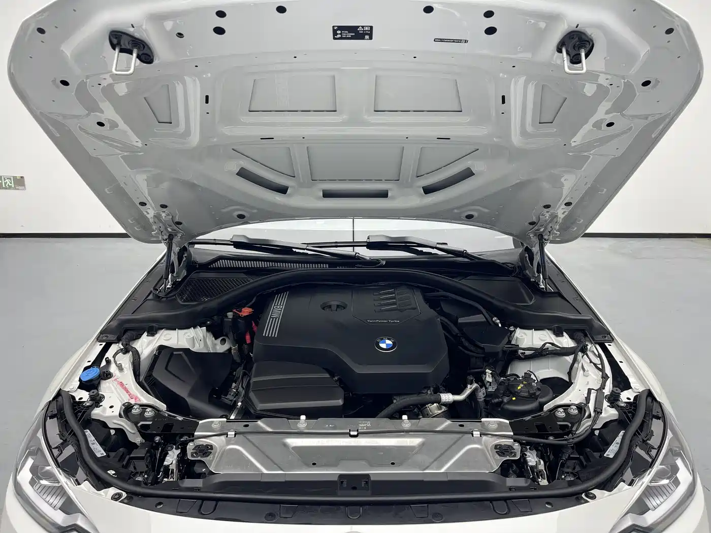BMW 2 Series (Import) 2026 2025 225i M Sport Shadowline Package