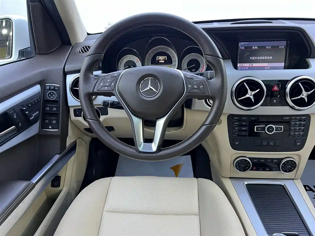Mercedes-Benz GLK-Class 2013 Facelift GLK 300 4MATIC Fashion фото 10