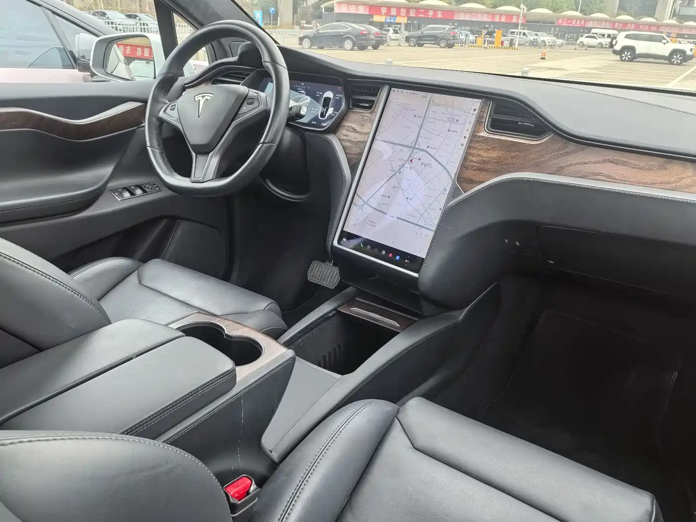 TESLA MODEL X