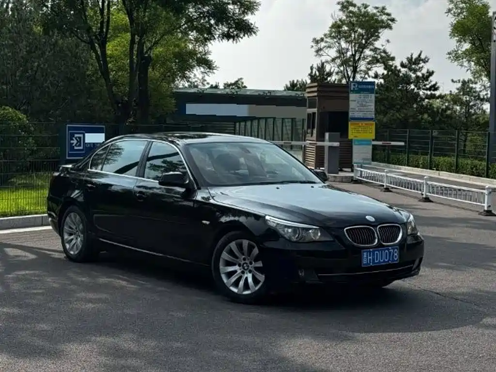 Фото 3 - BMW 5 Series