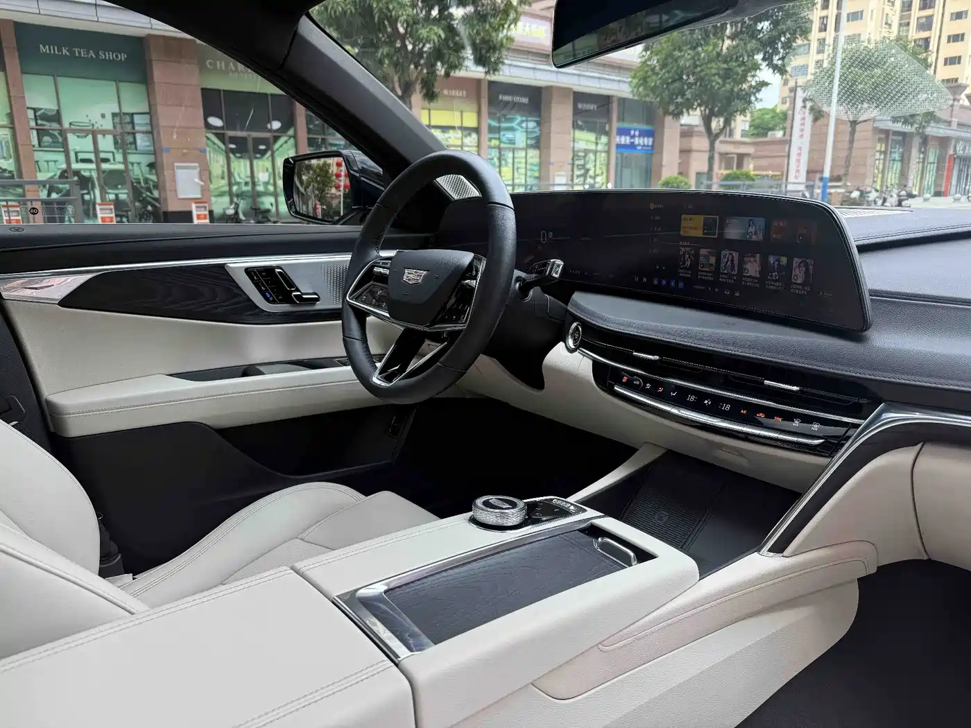 Cadillac CT6 2023 28T Luxury Edition фото 12