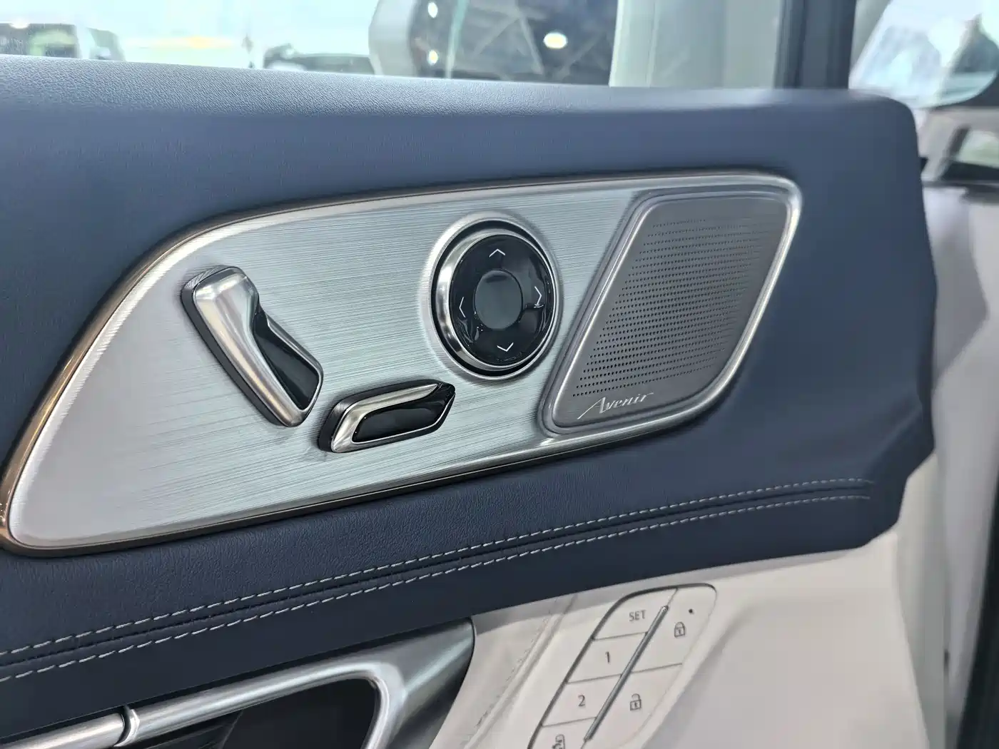 Buick Century 2025 2.0T 6-Seater World Edition фото 10