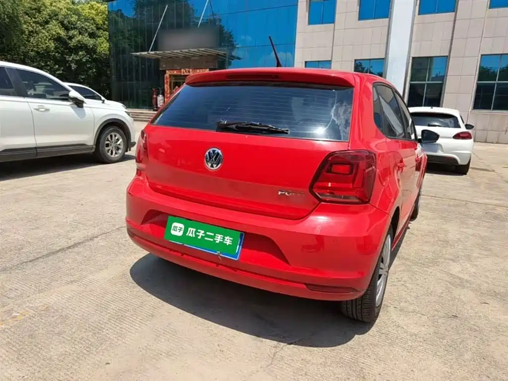 Volkswagen Polo 2016 1.6L Automatic Comfort фото 7