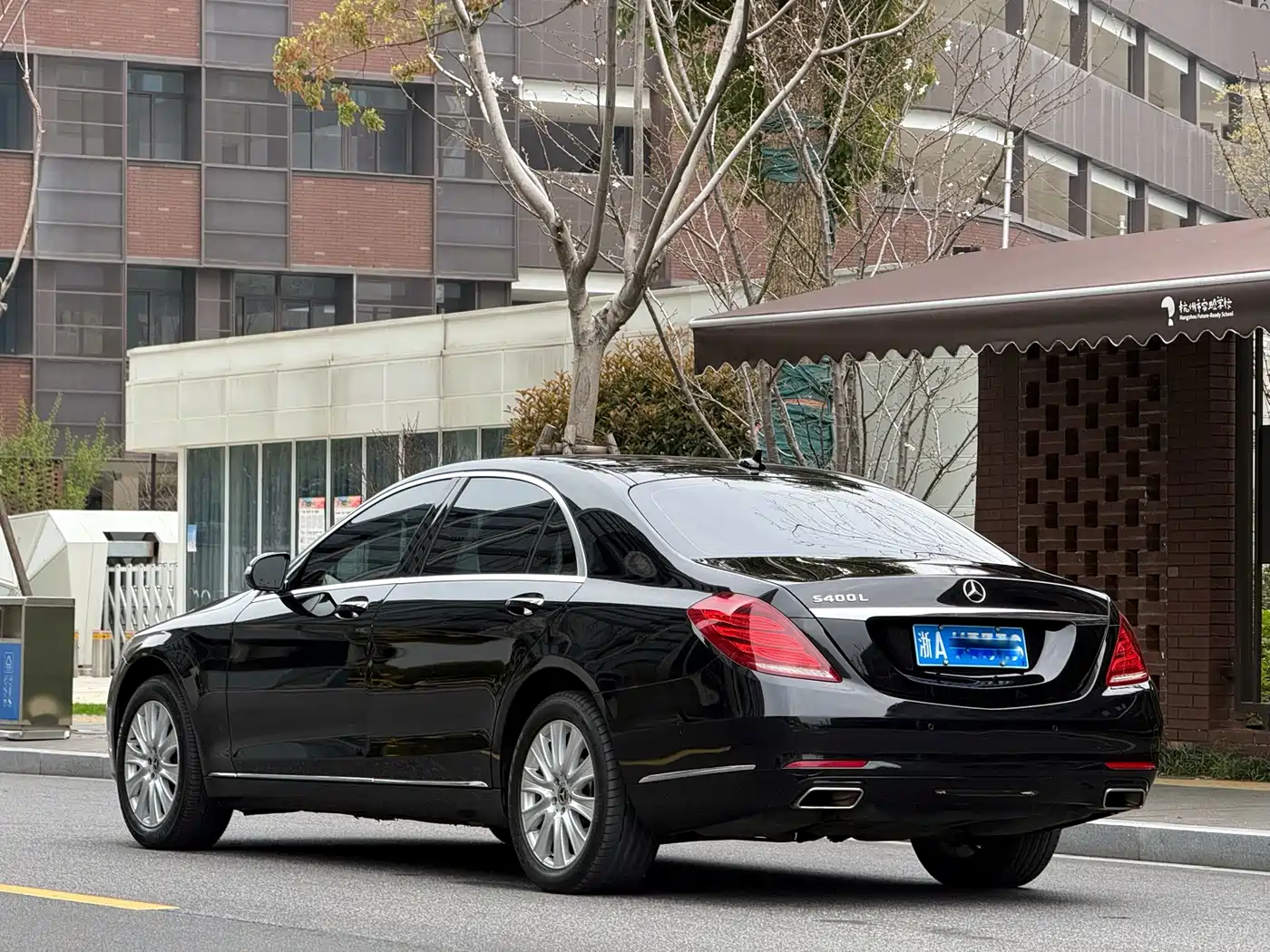 Mercedes-Benz S-Class 2017 S 320 L Business Upgrade Edition фото 17