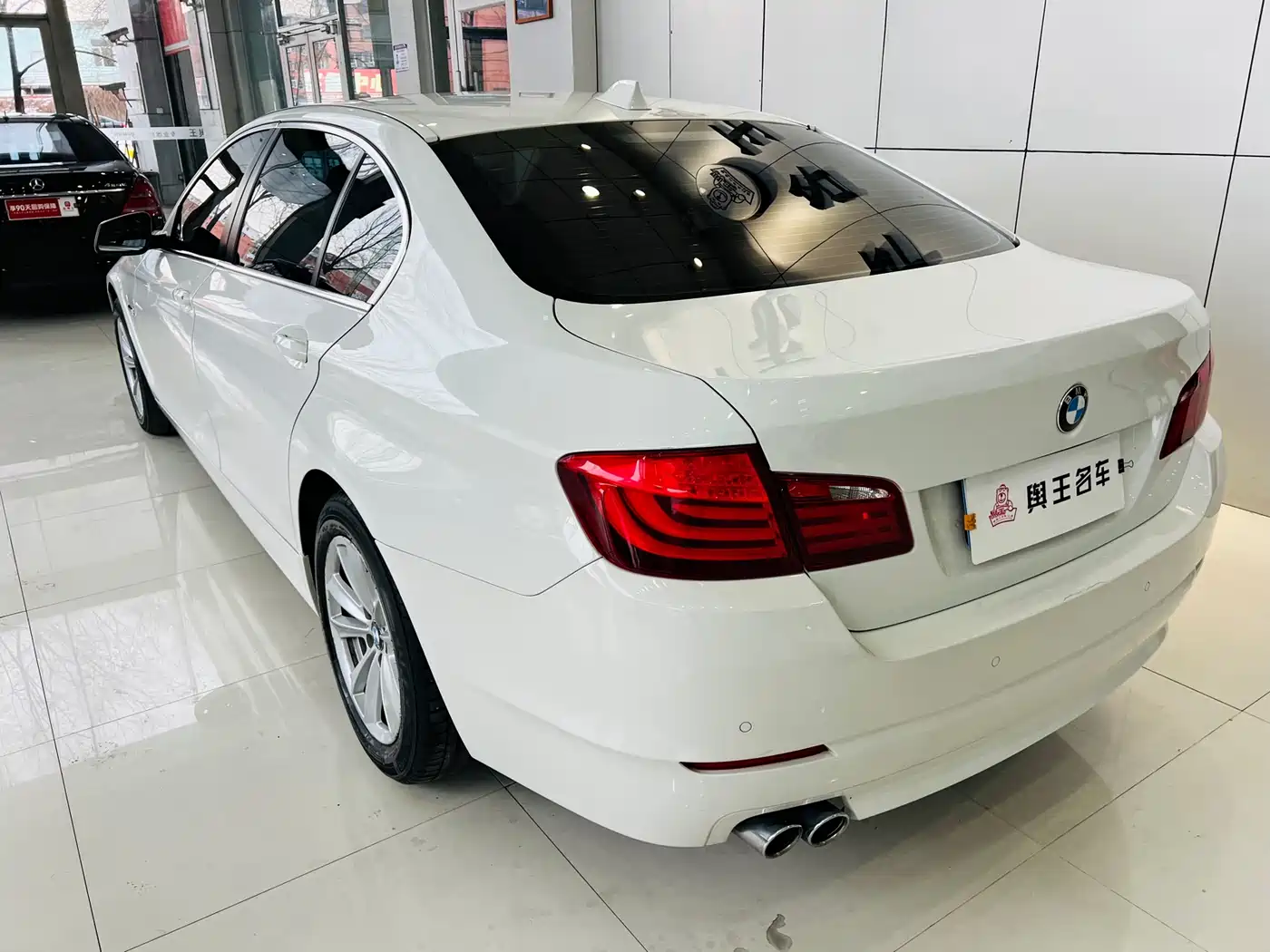 BMW 5 Series 2013 520Li Elegance фото 4