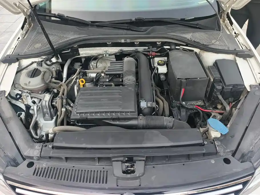 Volkswagen Lamando 2017 230TSI DSG Trend Edition фото 10