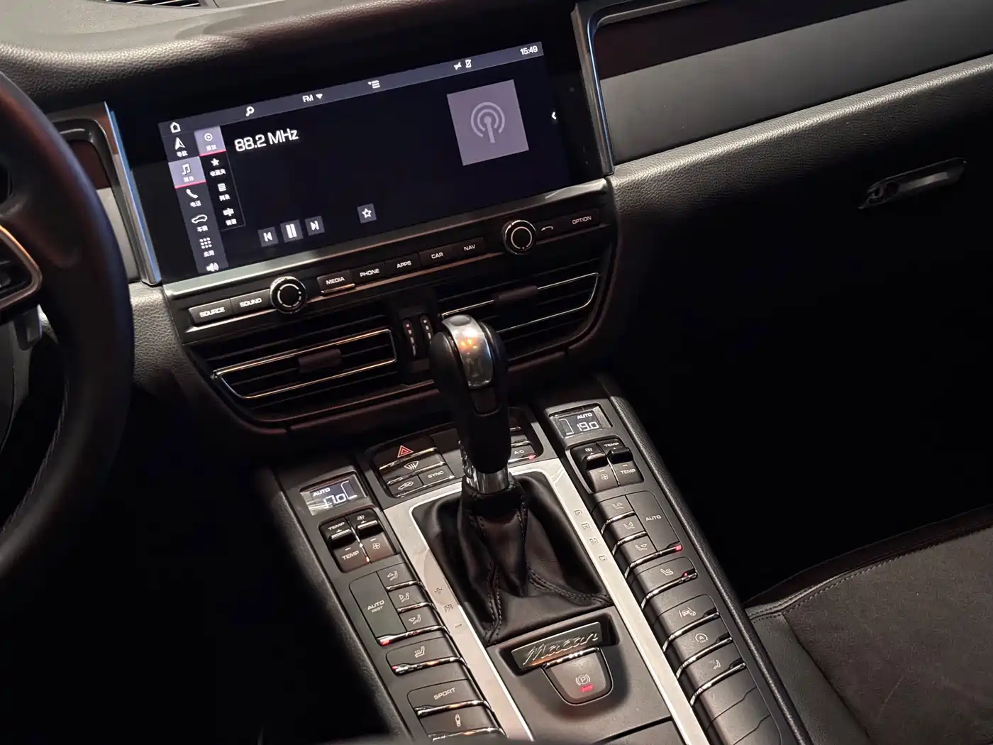 Porsche Macan 2018 Macan 2.0T фото 20
