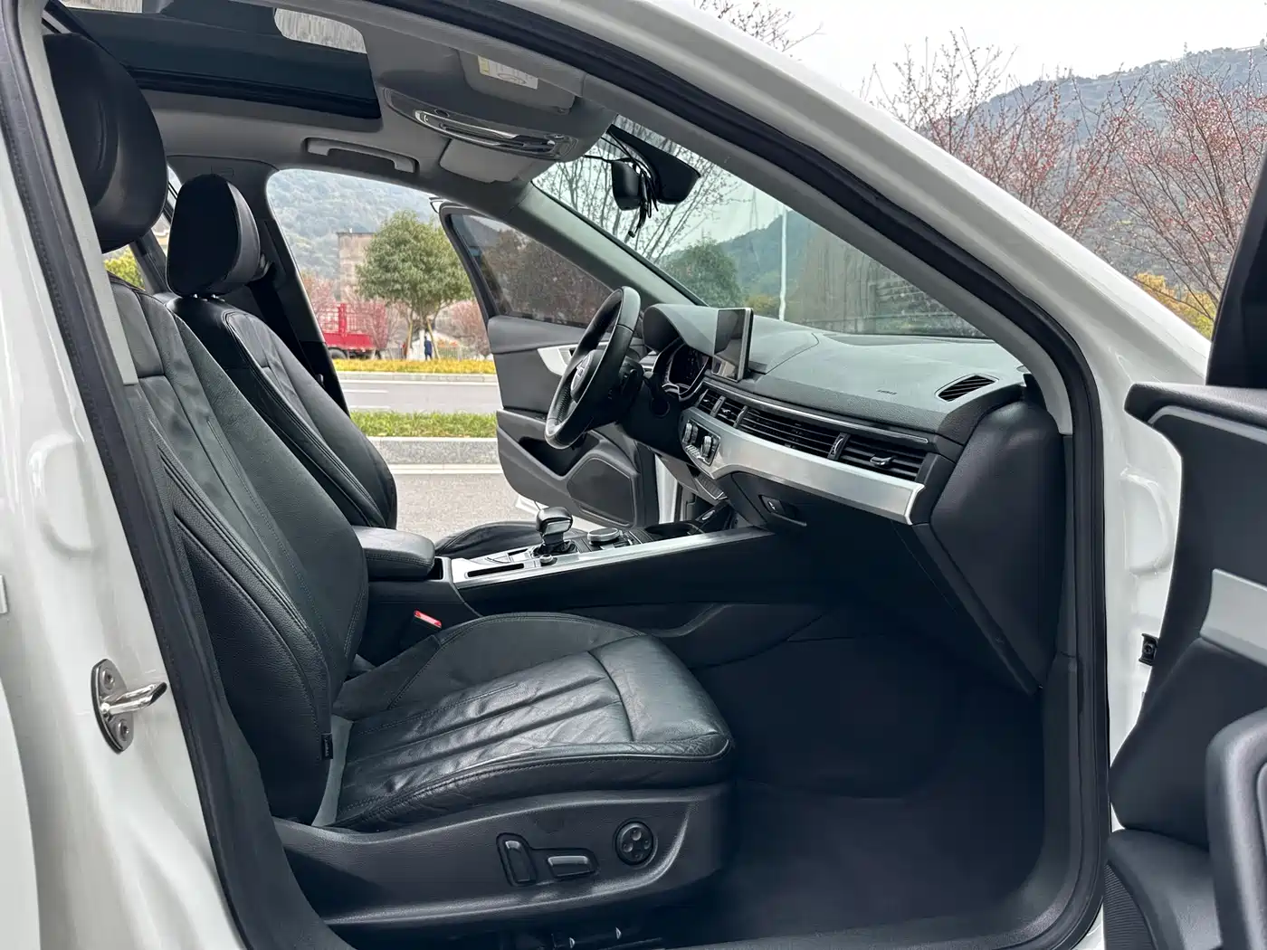 Audi A4L 2019 40 TFSI Fashion (China V) фото 10