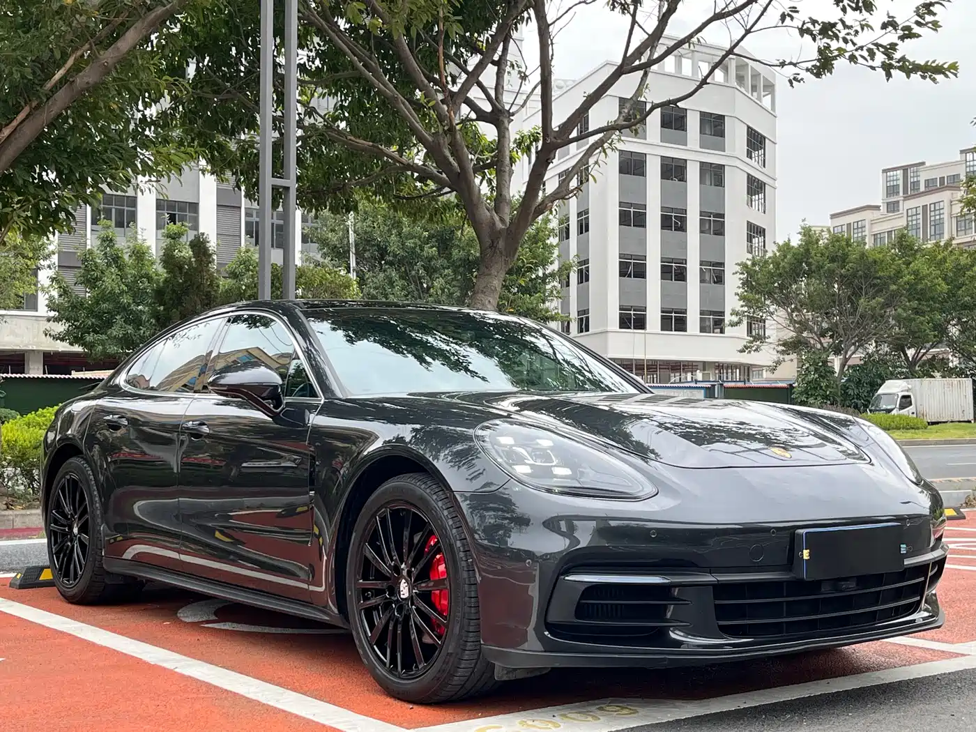 Porsche Panamera 2019 Panamera 2.9T фото 3