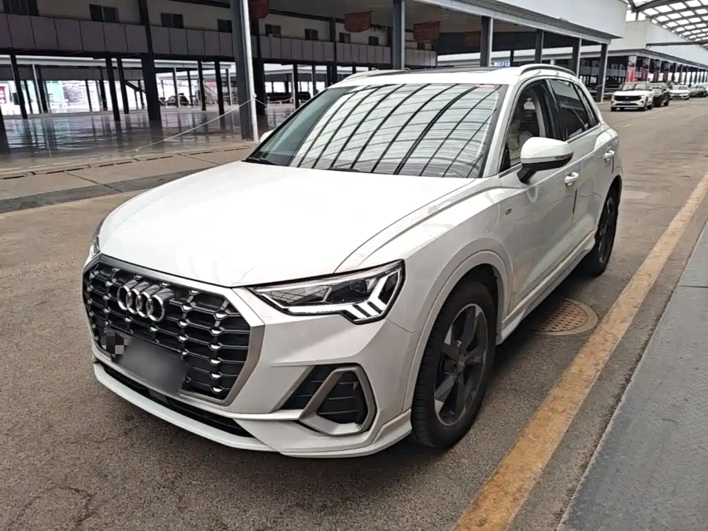 Фото 1 - Audi Q3