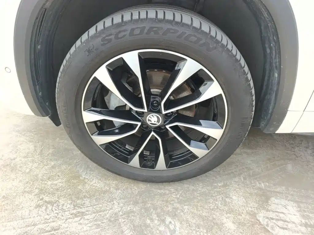 Фото 23 - Škoda Kodiaq