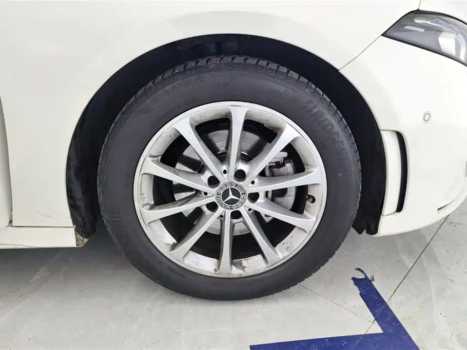 Mercedes-Benz A-Class 2022 Facelift A 200 L Sport Sedan Fashion Style фото 6