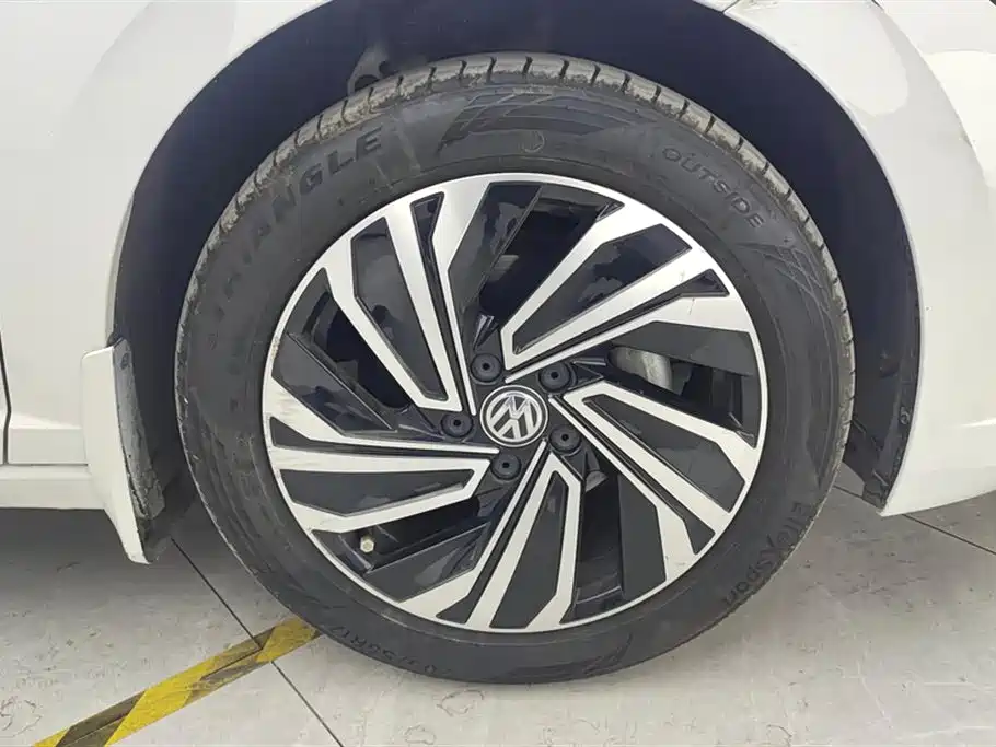 Volkswagen Sagitar 2022 280TSI DSG Surpassing Edition фото 6