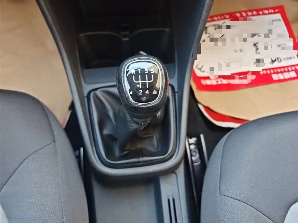 Škoda Rapid 2018 1.4L Manual Standard Edition фото 14