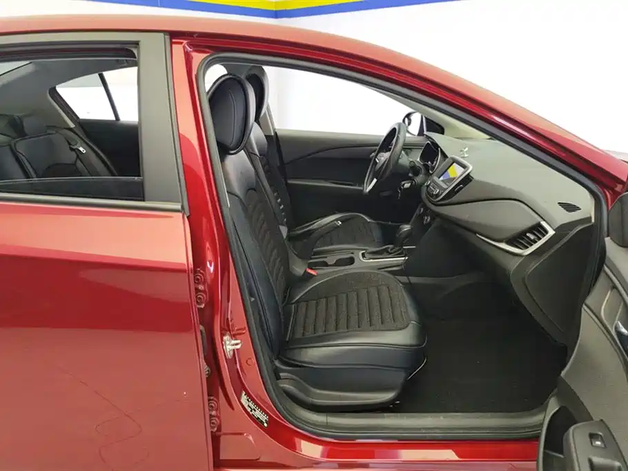 Chevrolet Cavalier 2019 320 Automatic Joy Edition фото 8