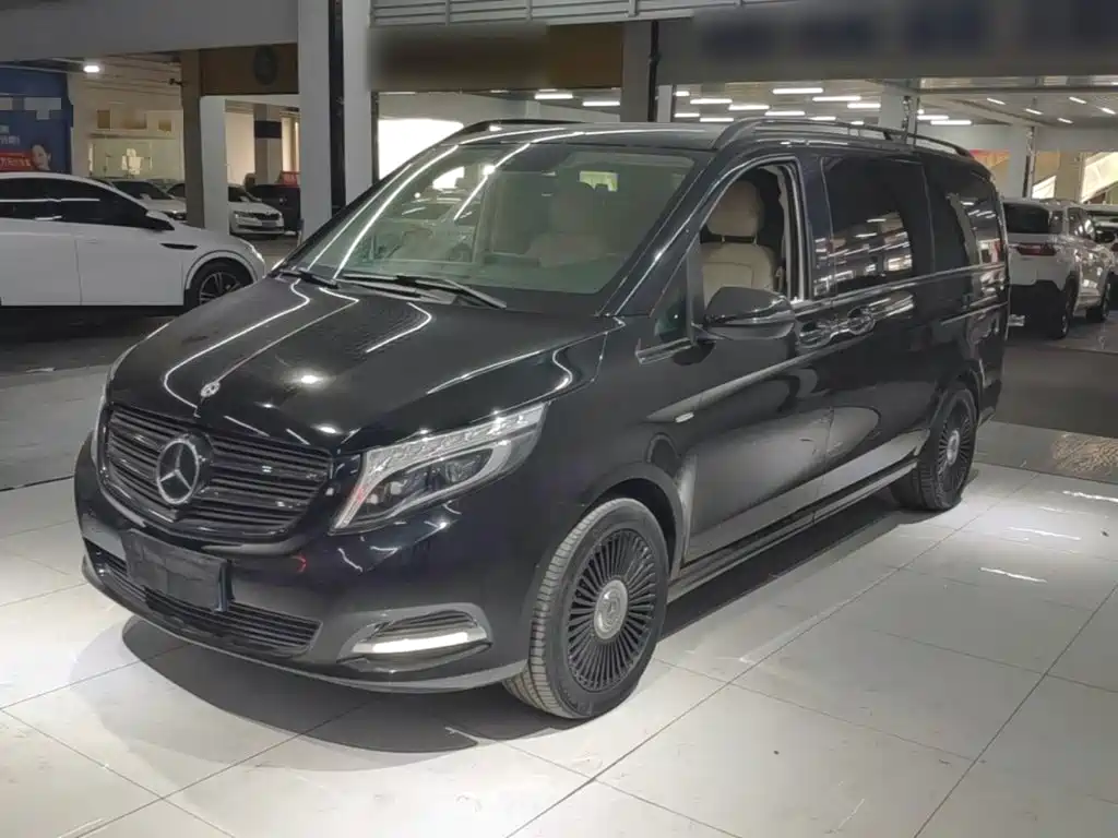 Фото 2 - Mercedes-Benz V-Class