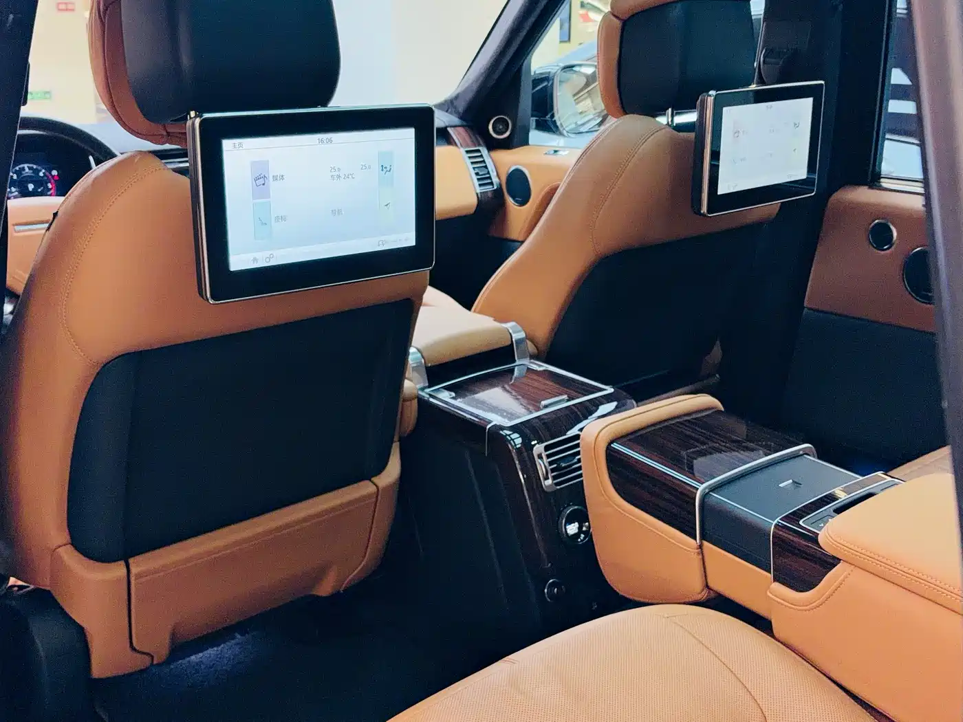 LAND ROVER RANGE ROVER