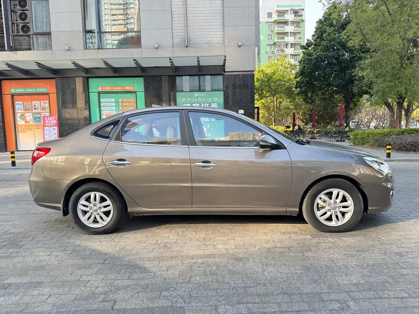Hyundai Elantra 2011 1.6L Automatic Comfort фото 8