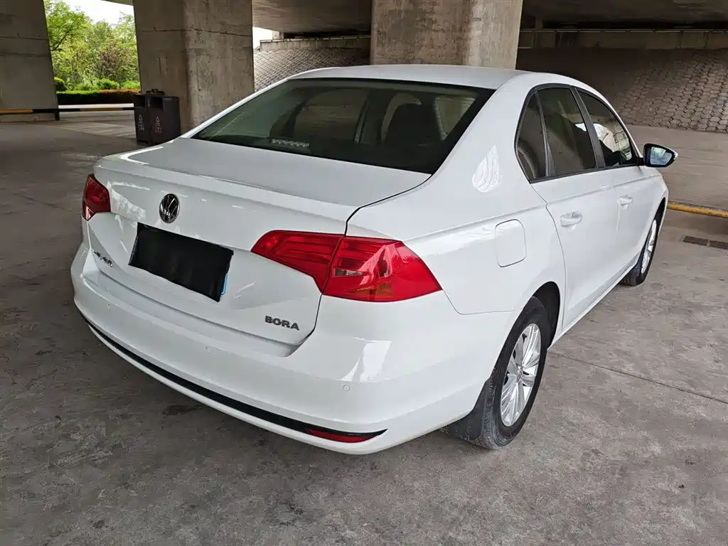 Volkswagen Bora 2016 Model 1.6L Automatic Fashion фото 5