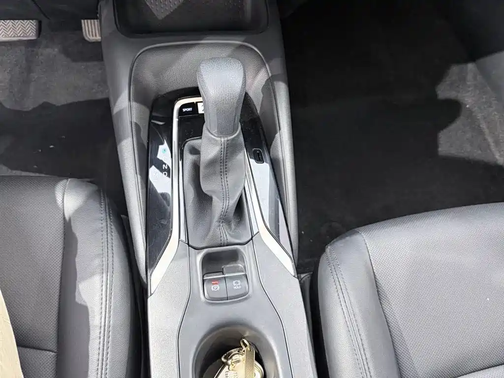 Toyota Corolla 2021 TNGA 1.5L CVT Elite Edition фото 12
