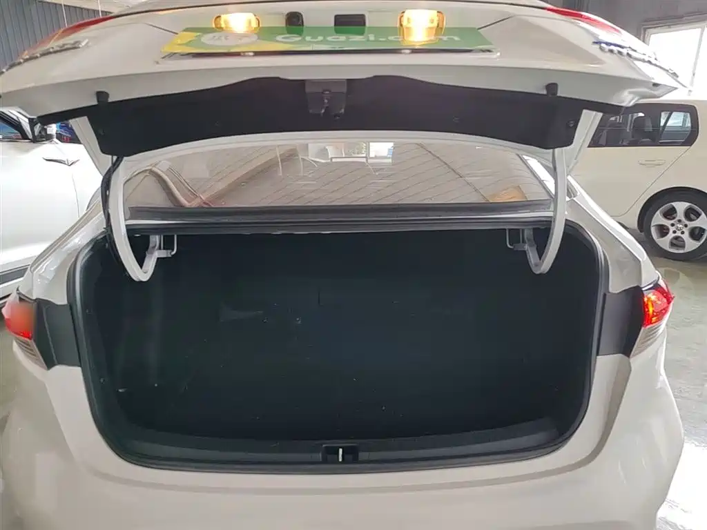 Toyota Levin 2023 Smart Hybrid 1.8L Sport Edition фото 19