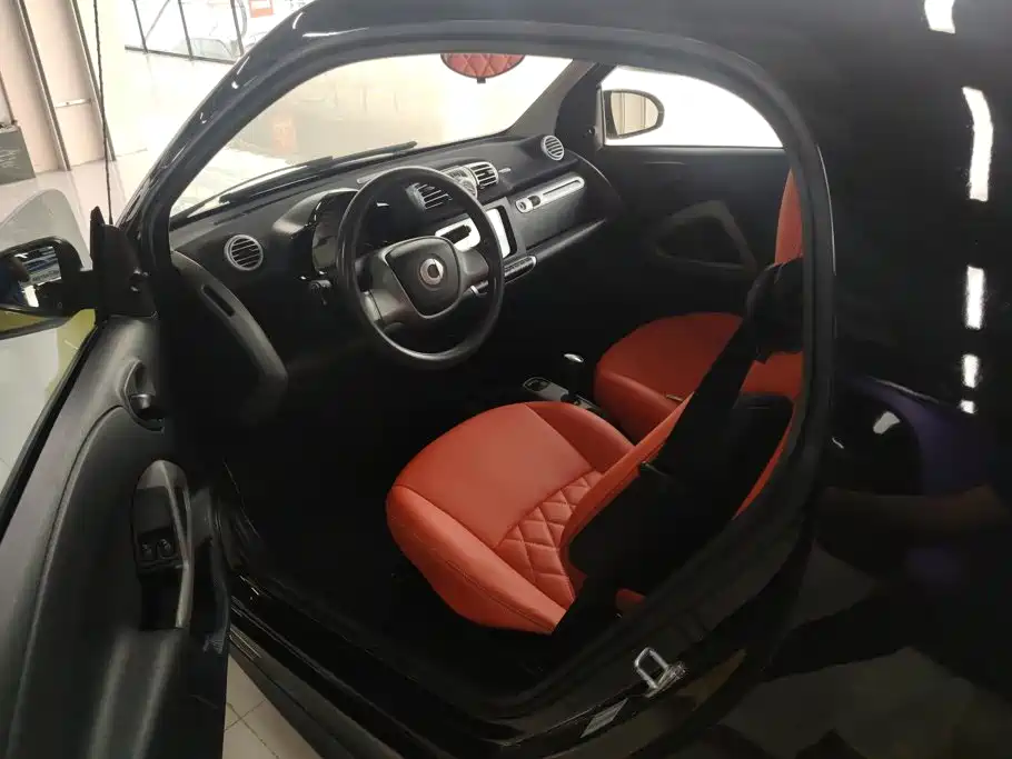 smart fortwo 2013 2013 1.0 MHD New Year Special Edition