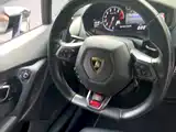 Фото 8 - Lamborghini Huracán