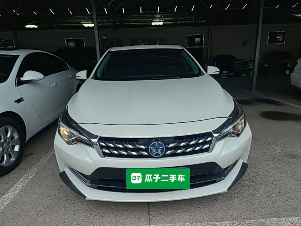 Venucia D60 2018 2018 1.6L CVT Smart Elite Edition