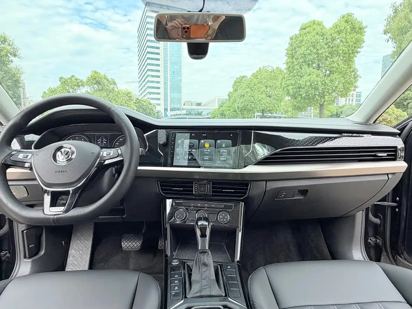 Volkswagen Passat 2019 Model 280TSI Business Edition China VI фото 10