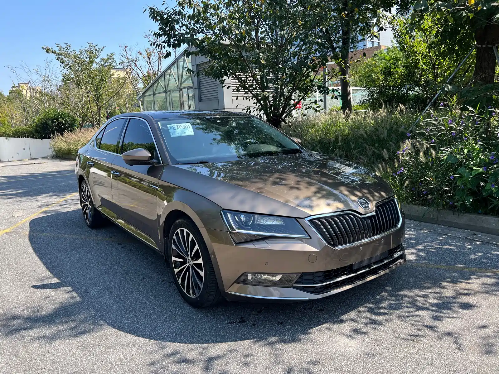 Photo 3 - Škoda Superb