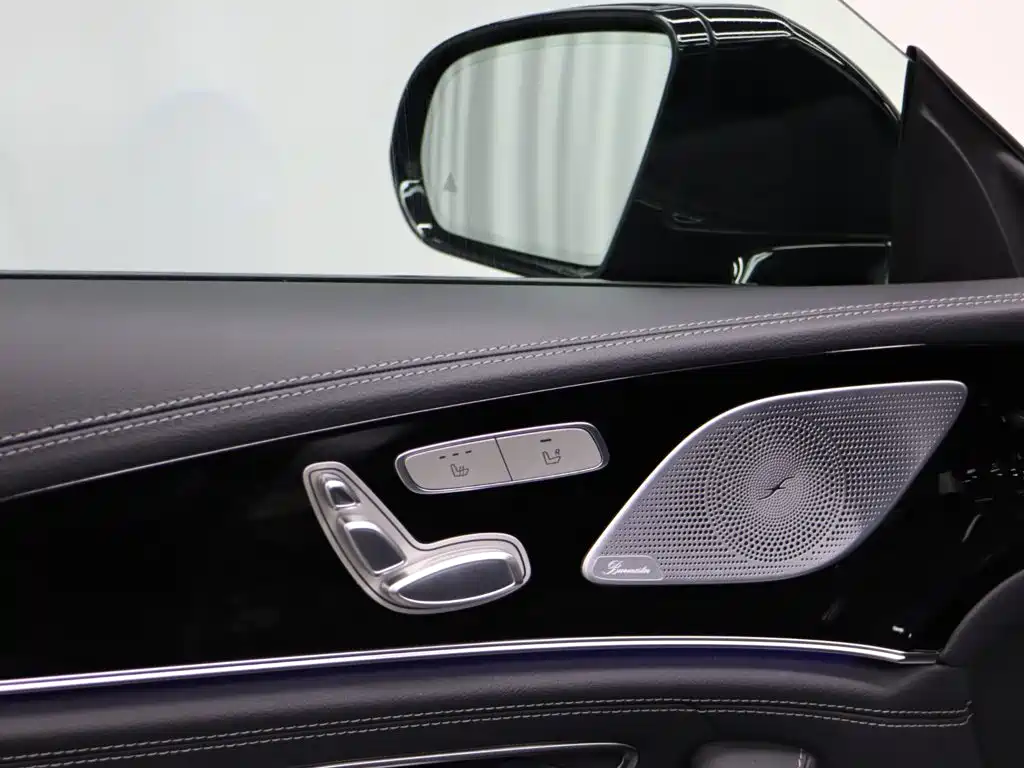 Фото 6 - Mercedes-Benz AMG GT