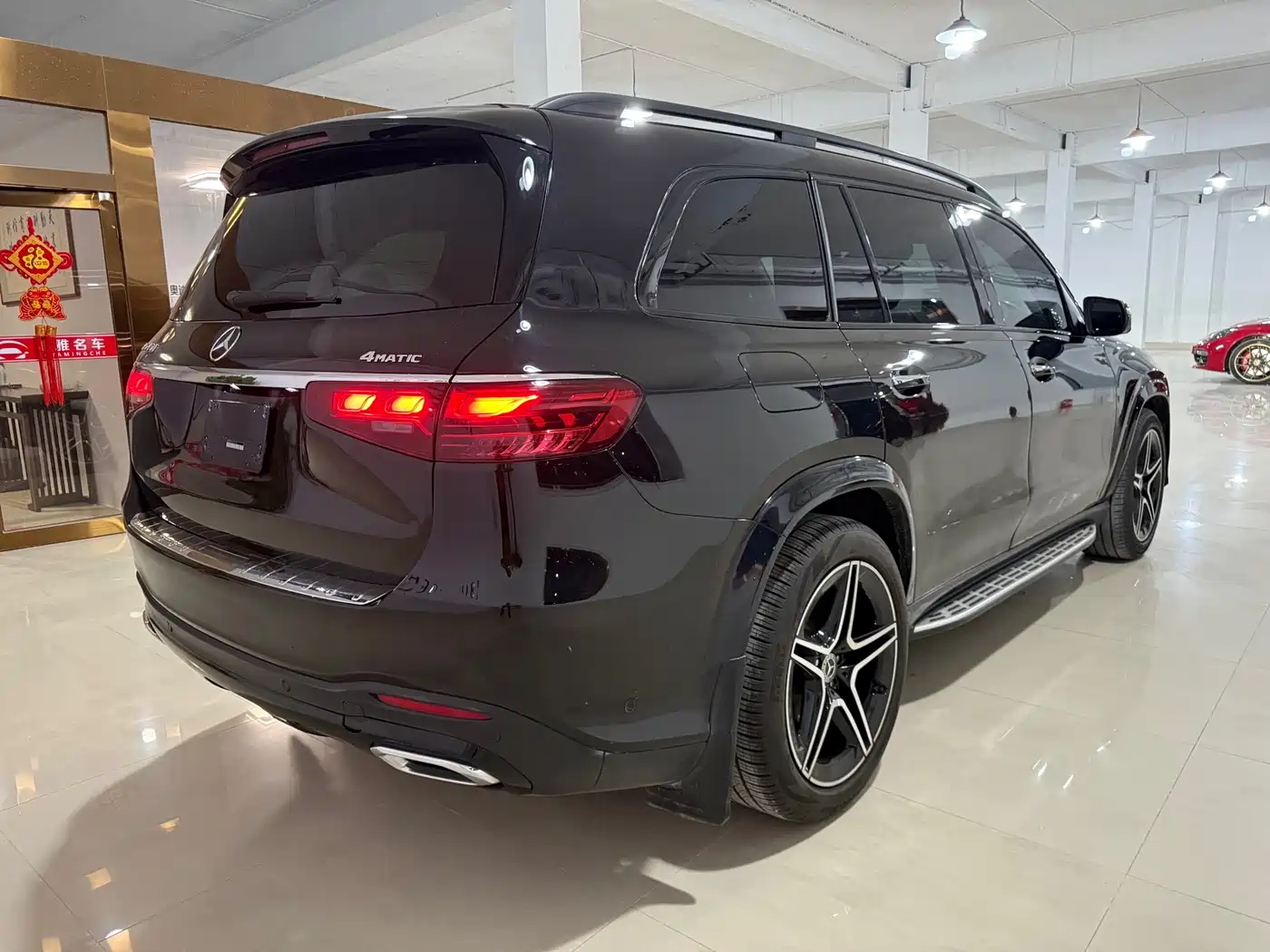 Mercedes-Benz GLS 2024 Model GLS 450 4MATIC Luxury фото 5