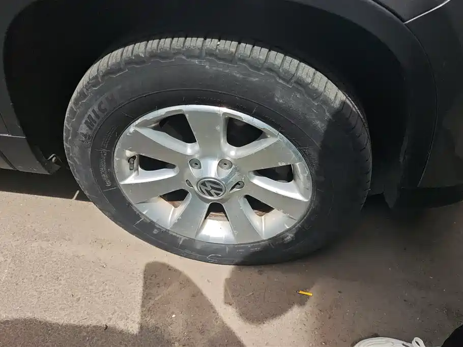 Volkswagen Tiguan 2010 1.8TSI Automatic 2WD Trend фото 6