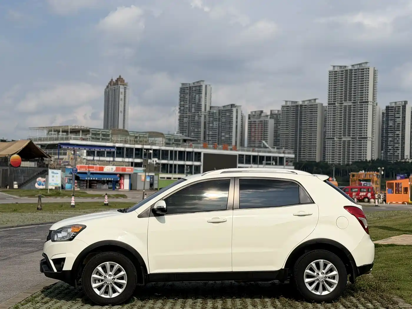 SsangYong Korando 2018 2015 2.0L 2WD Automatic Pure Edition