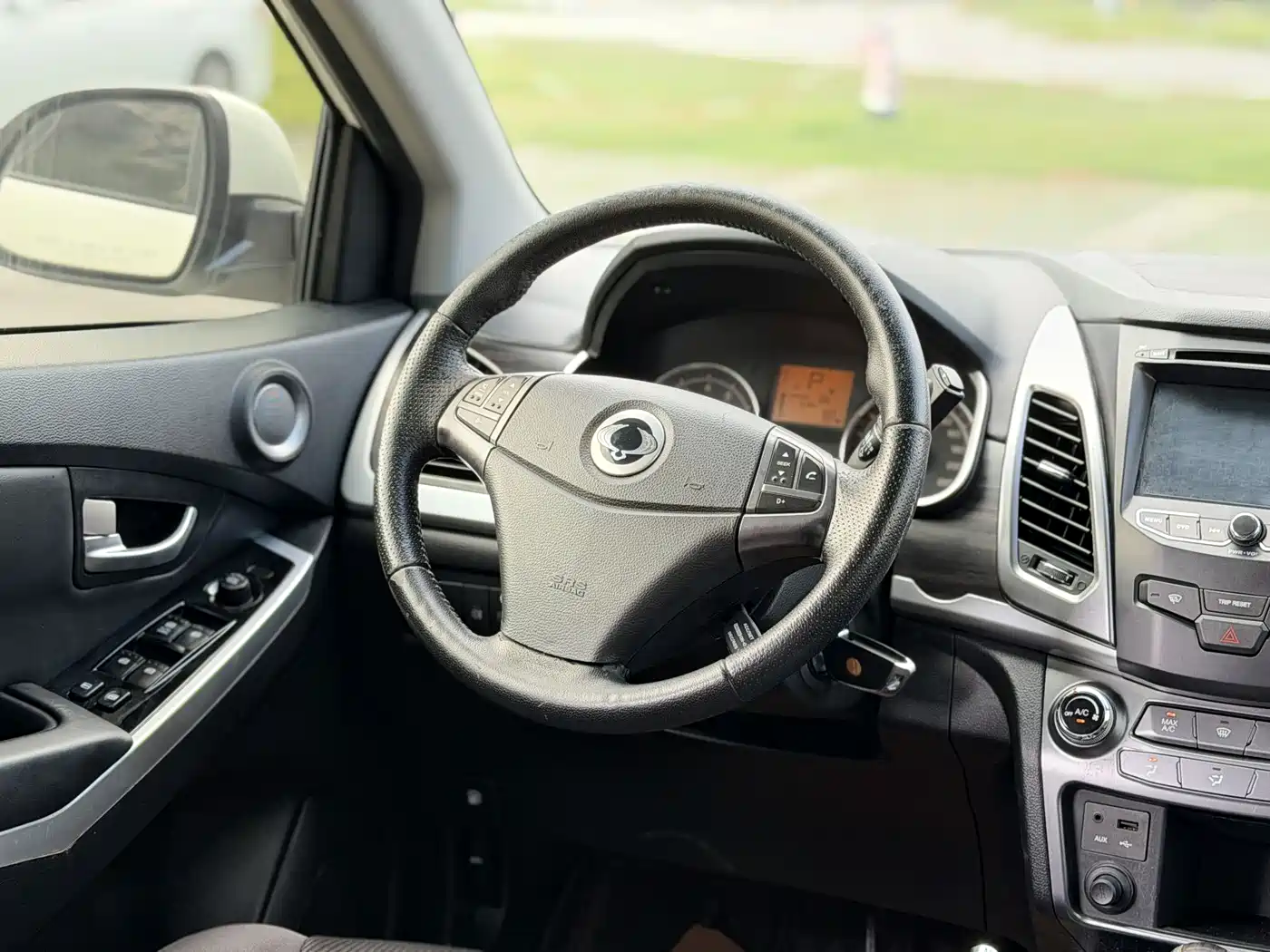 SsangYong Korando 2018 2015 2.0L 2WD Automatic Pure Edition