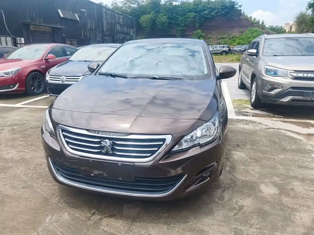 Peugeot 408 2014 1.8L Automatic Luxury Edition фото 3
