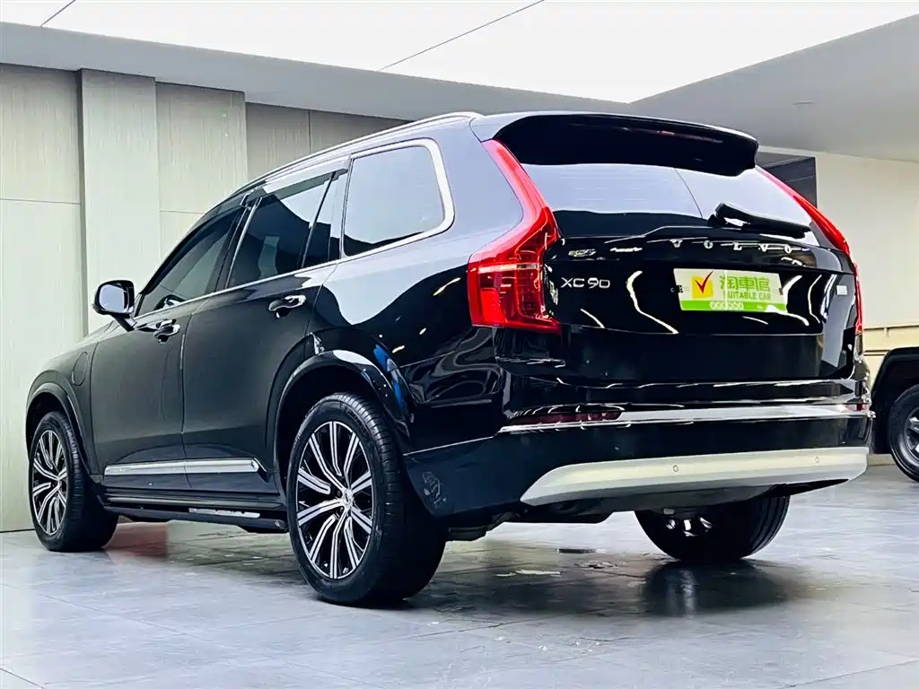 Volvo XC90 Plug-in Hybrid 2022 2021 E-Drive Hybrid T8 Premium Luxury 7-Seater